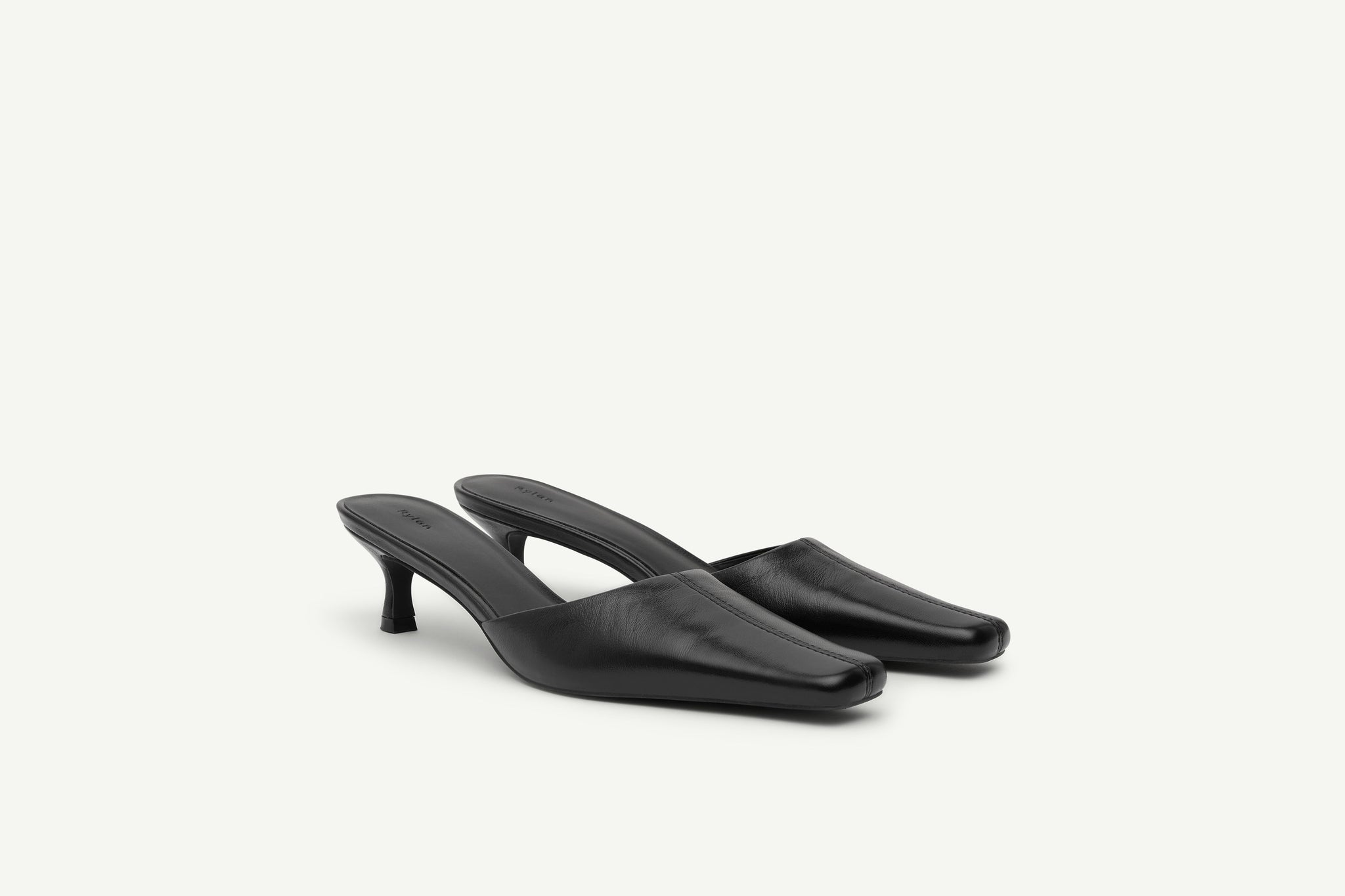 Ella Heel