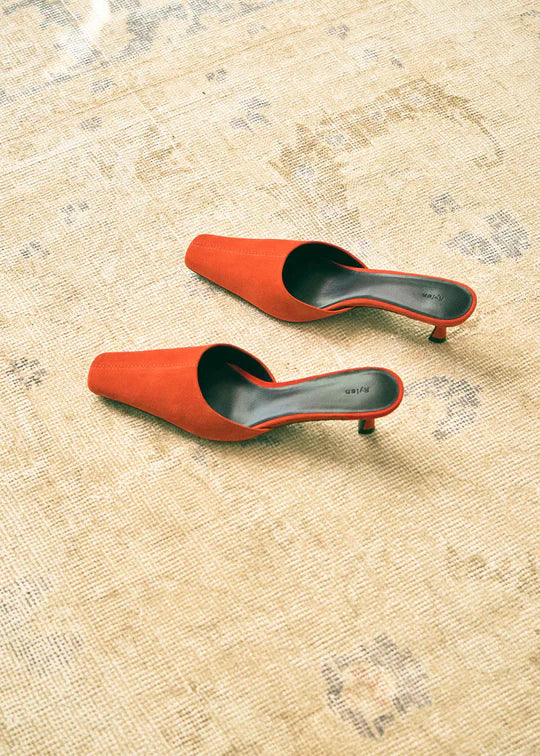 Ella Heel