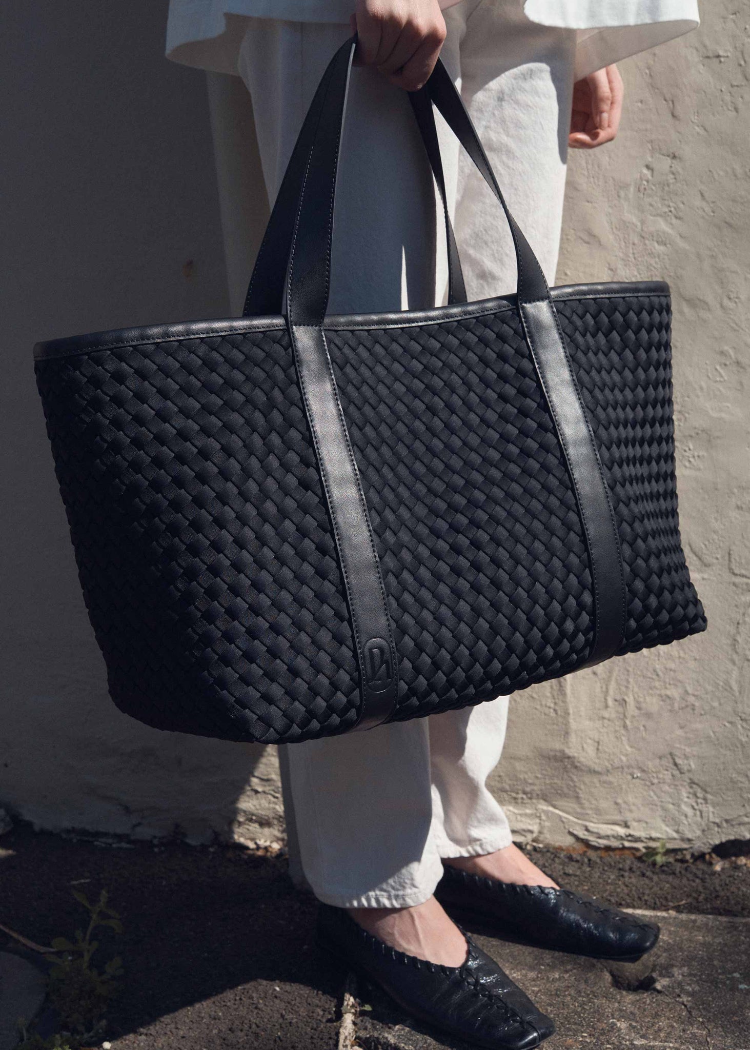 Woven Neoprene with Leather Carry-All Sample