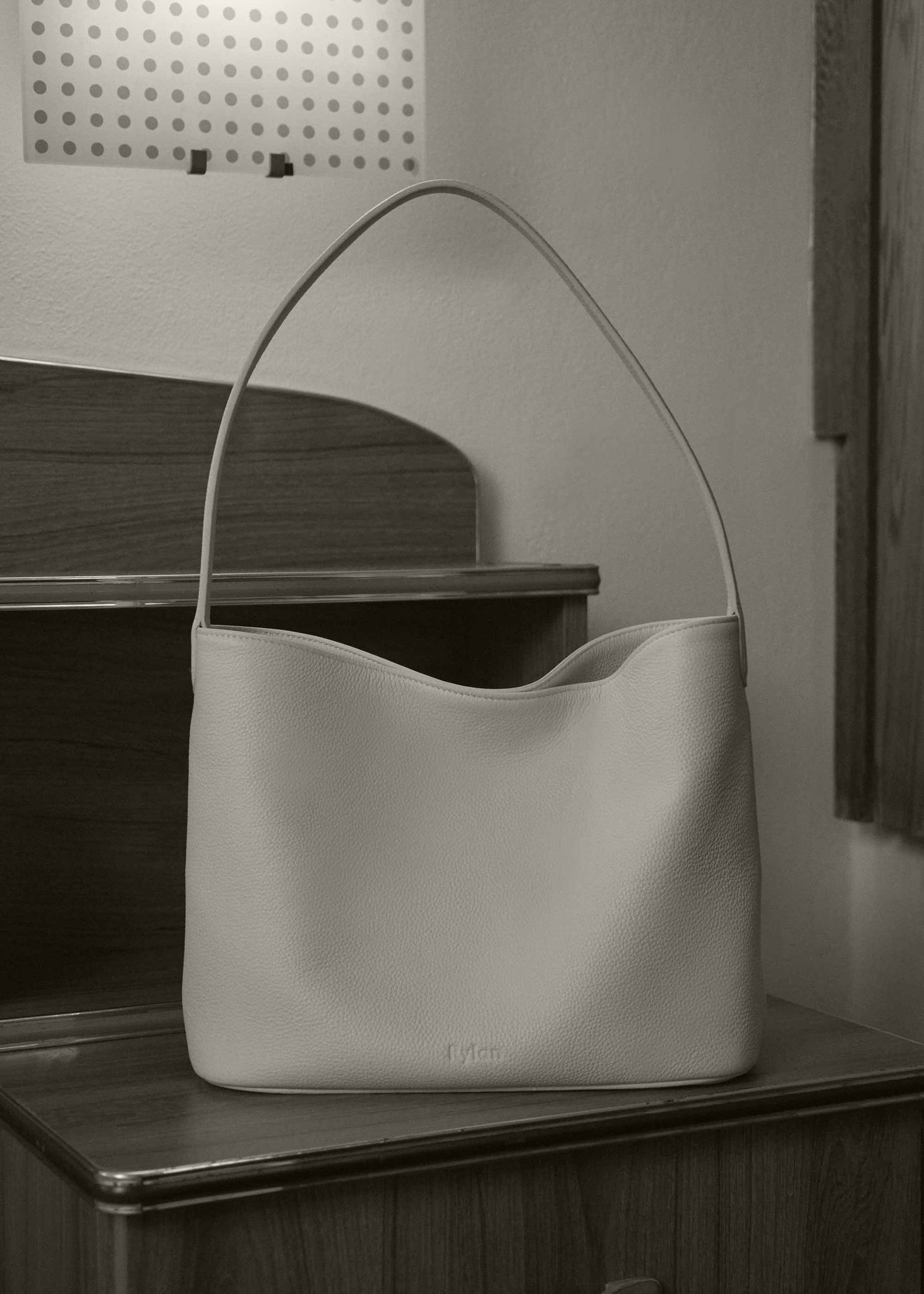 PRE-ORDER 34.71 Tori Parchment Hobo Tote