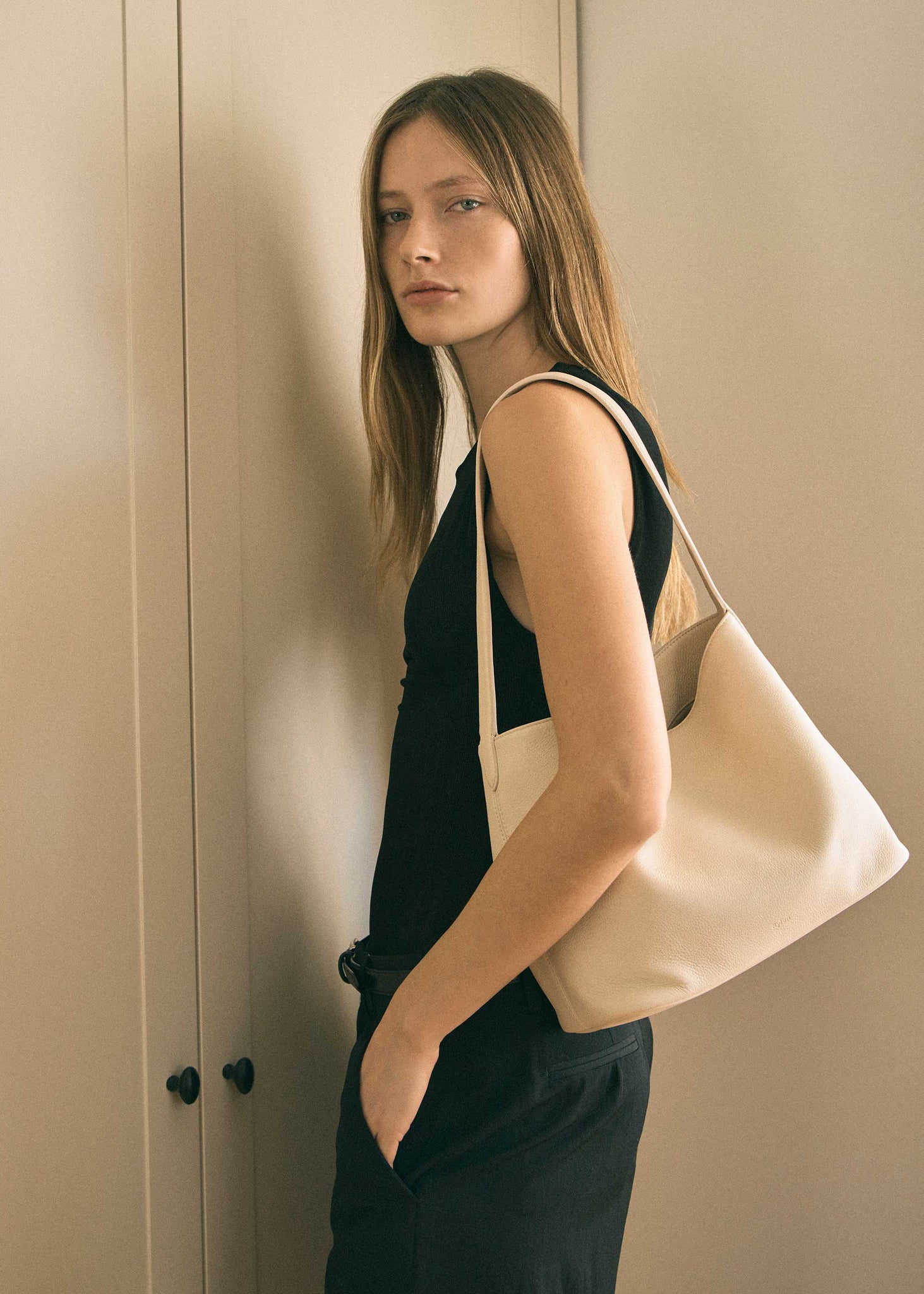 PRE-ORDER 34.71 Tori Parchment Hobo Tote