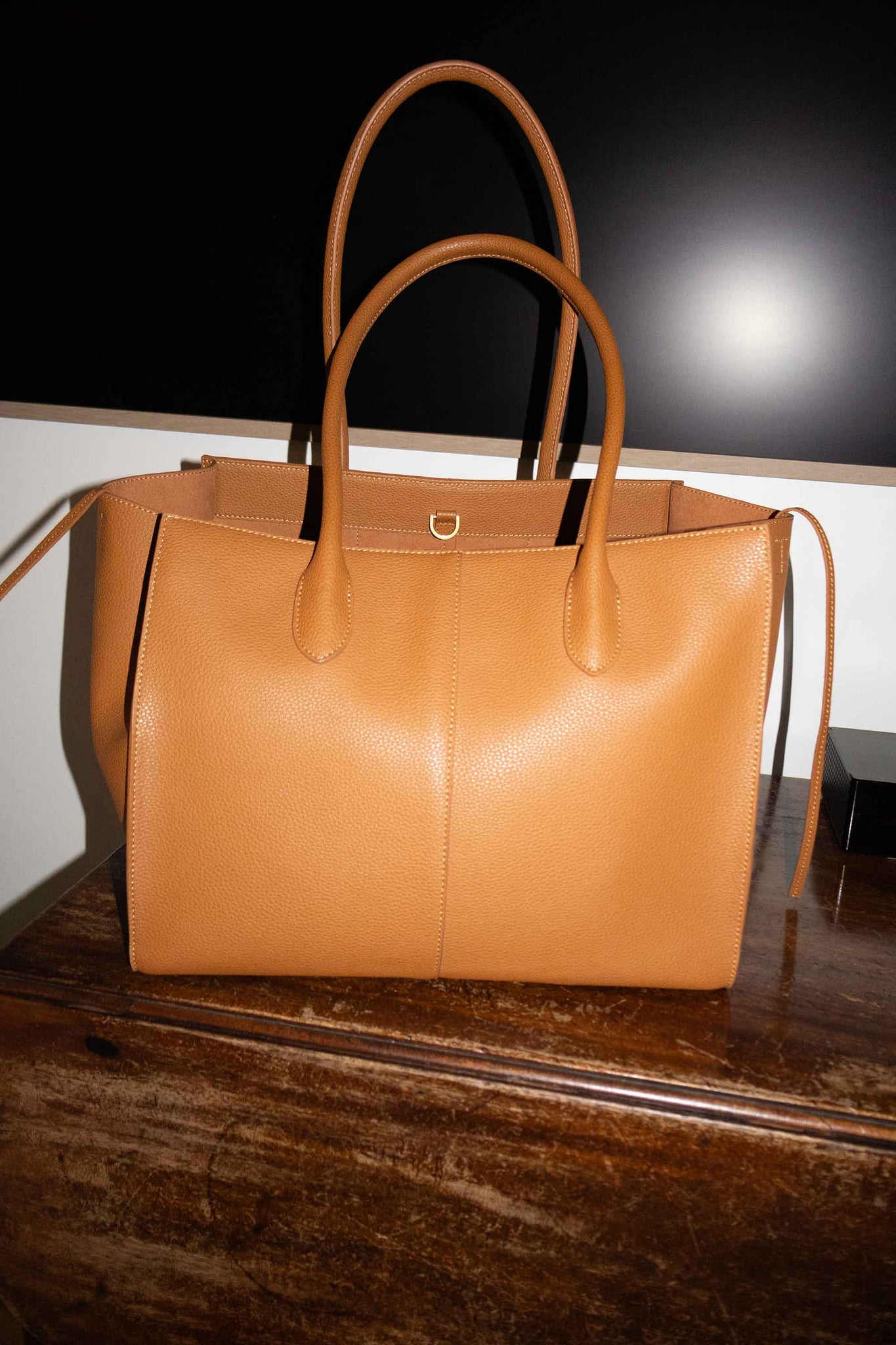 Tan Grained Large Tote Sample